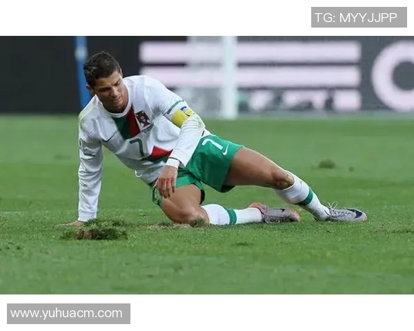 足球明星三大天王的传奇故事与辉煌成就全面解析